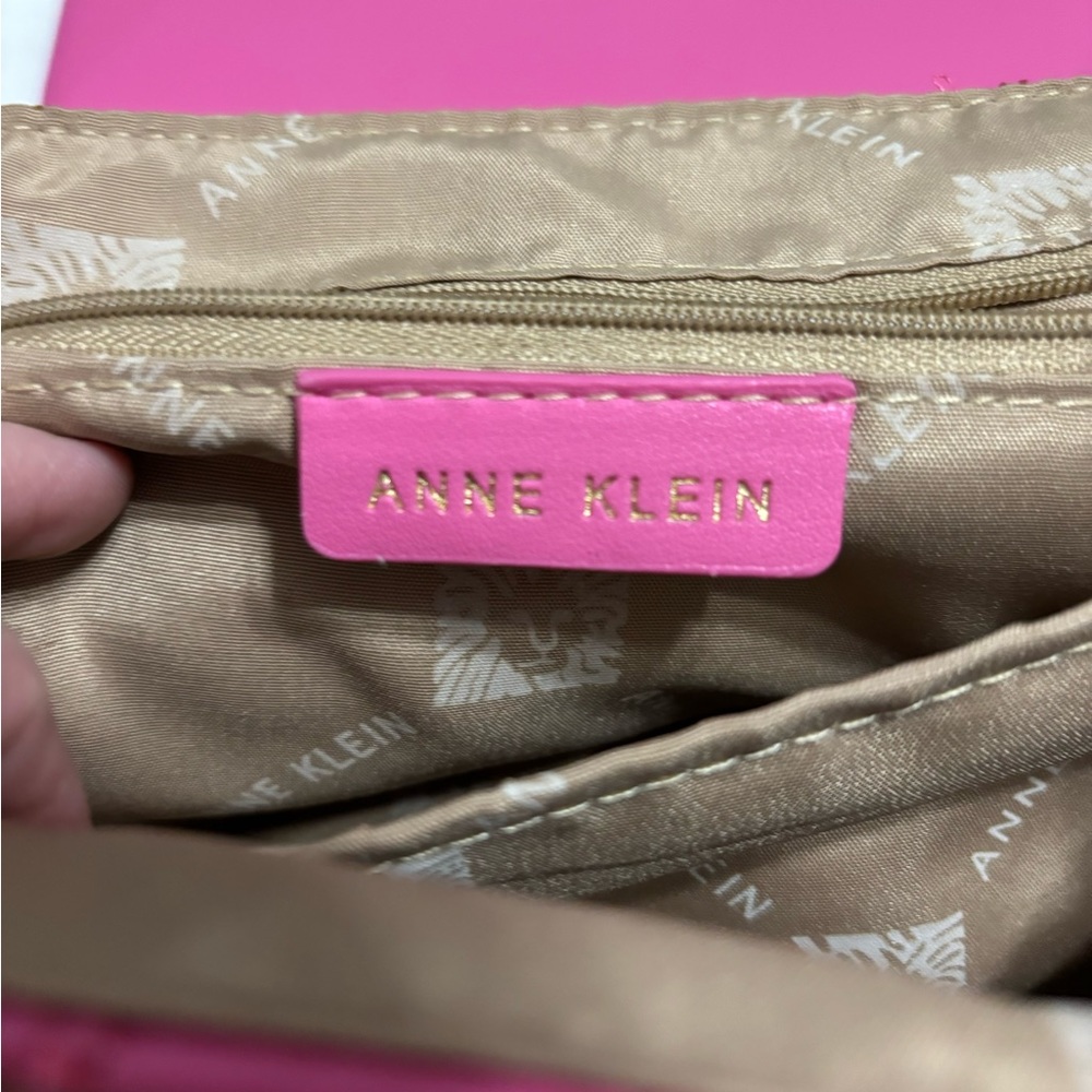 Anne Klein Quilted Turn Lock Shoulder Bag NWOT - Picture 8 of 10
